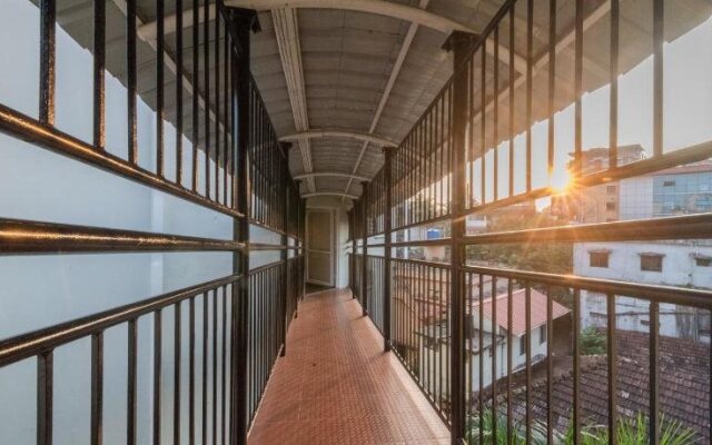 Hotel Inland Avenue