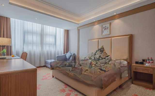 Dolton Lushan Hotel