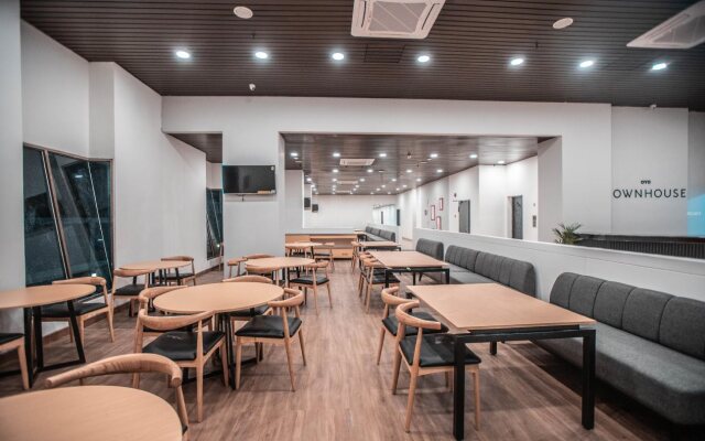 Super OYO Townhouse 1 Hotel Salemba