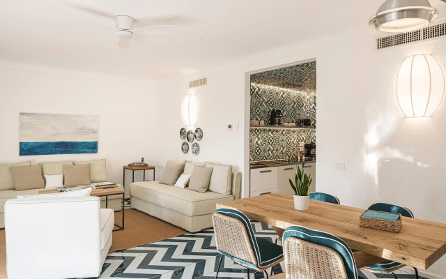 Costa Del Capitano Seaside Villas