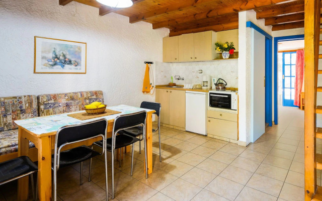 Elegant Holiday Home in Palaiochora near Beach