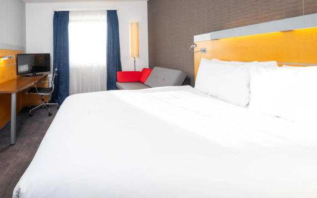 Holiday Inn Express Stevenage by IHG