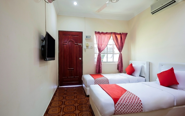 OYO 491 D Anjung Inn