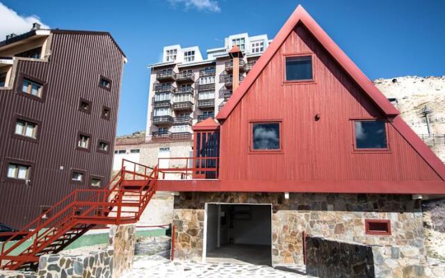 Chateau Rouge En Sierra Nevada