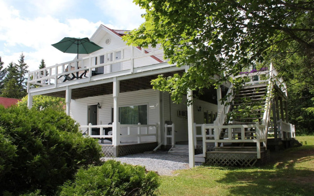 Tara Manor Inn