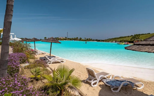 2237-Modern apt with private beach