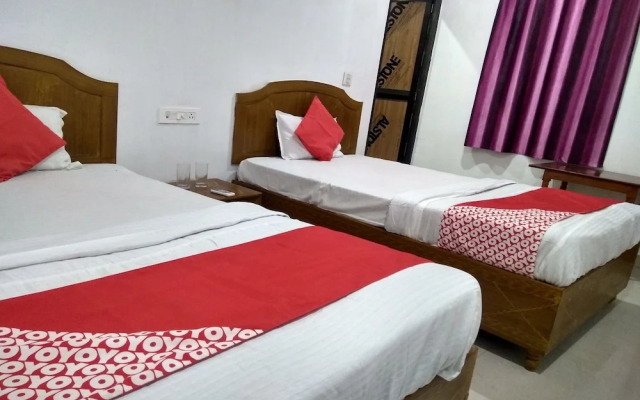 OYO 22721 Hotel Maya Buddha