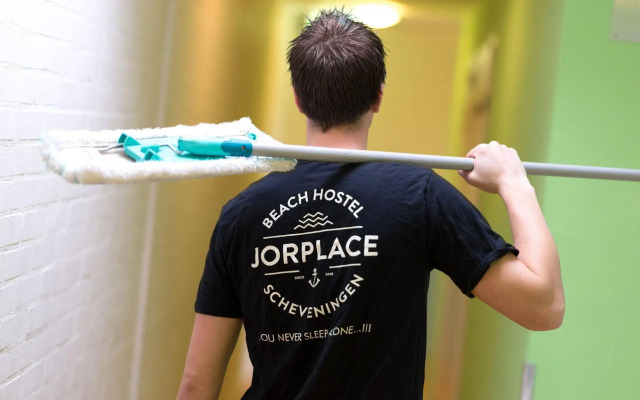 Jorplace Beach Hostel