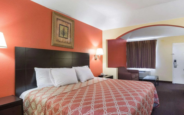 Rodeway Inn & Suites Humble, TX