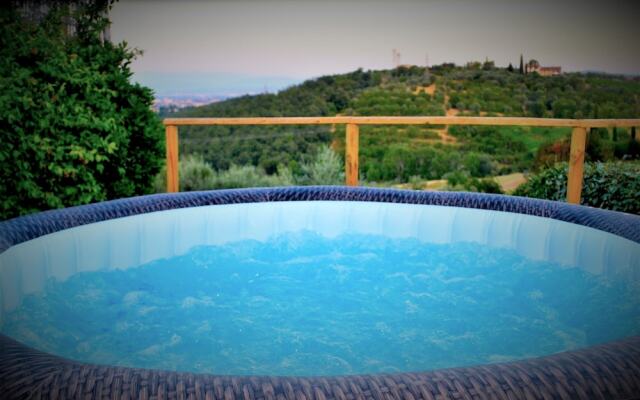 Villa Close to Florence, Hot Tub & Breathtaking View
