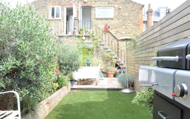 2 Bedroom Home in Balham