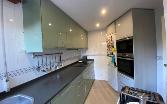 sabaris -BAIONA a 200 metros de Playa Ladeira