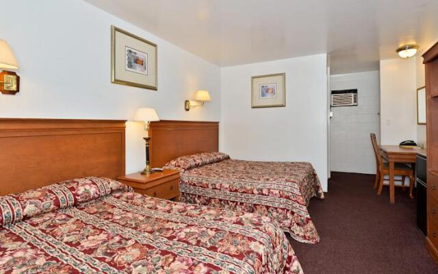 Sandpiper Lodge - Merced