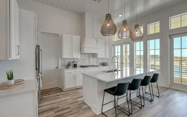 The Great White 306 DAR