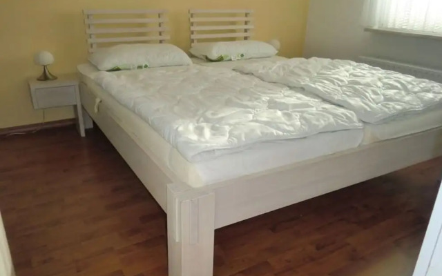 Holiday Apartment Mowennest