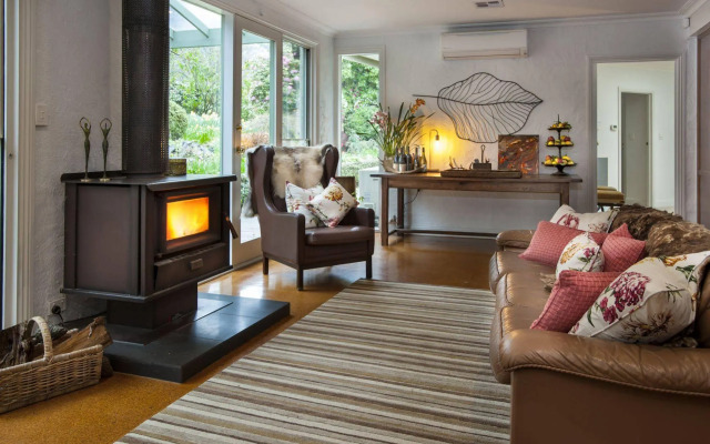 Beechmont Garden Retreat