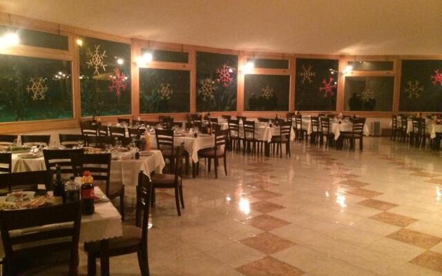 LucyTour Hotel Resort