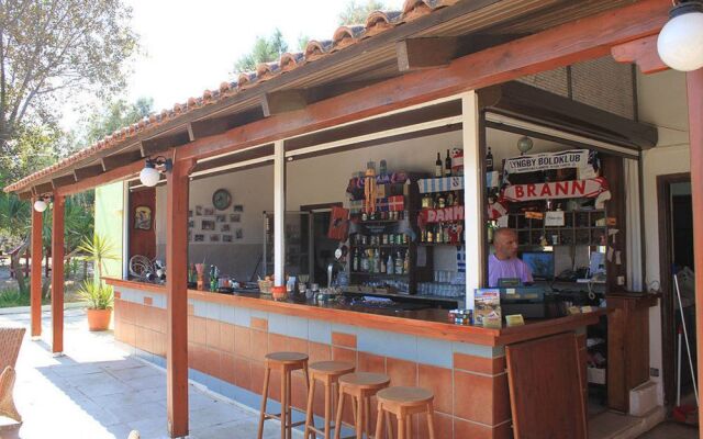 Calypso Hotel Apartments