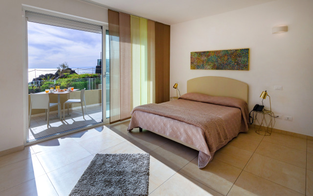 Zeus Residence Hotel