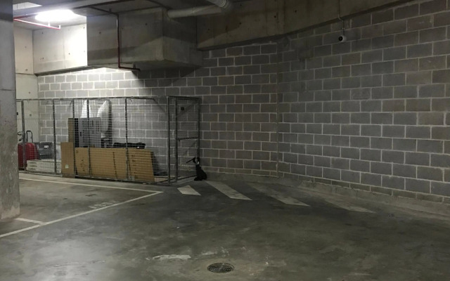 Wentworth Point Oversized balcony view apartment