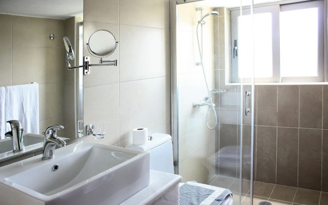 7 Palms Hotel Apartments