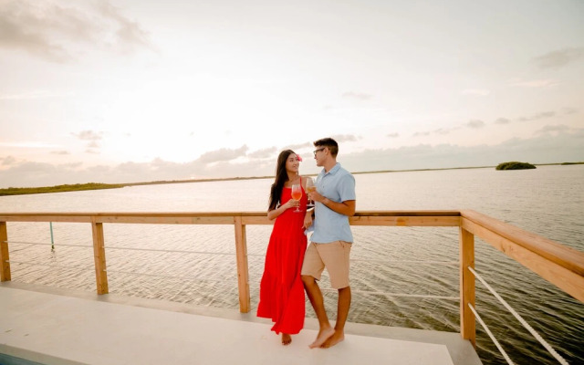 Sunset Caribe Belize