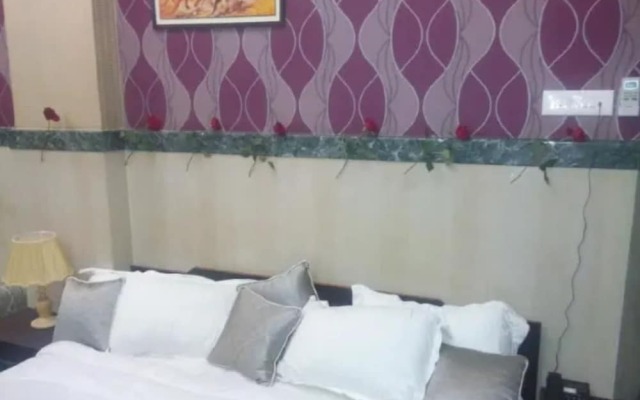 Goroomgo The Central Guest House Kanpur