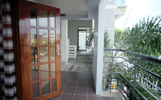 Pacific Waves Inn Annex