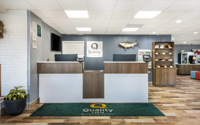 Quality Inn - On The Lake Clarksville-Boydton