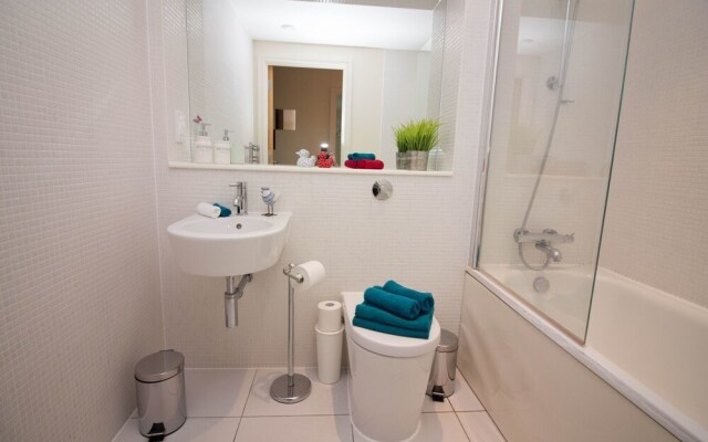 South Quay Apartment Two