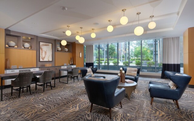 Bluebird Suites near Bethesda Metro