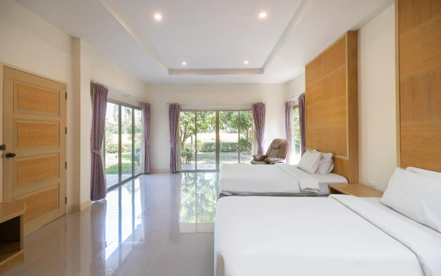 Thara Cholapruek Resort
