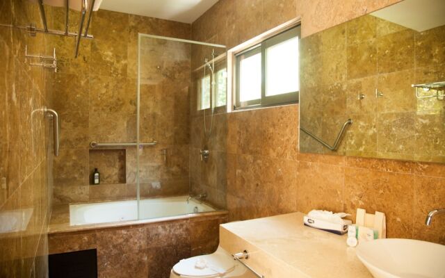 Bahia Principe Vacation Rentals - Three-Bedroom House
