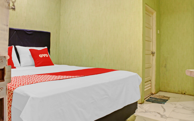 OYO 90112 Hotel Permata Inn