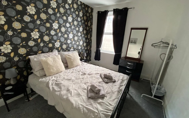 Blackpool Abode - Seaside Cove