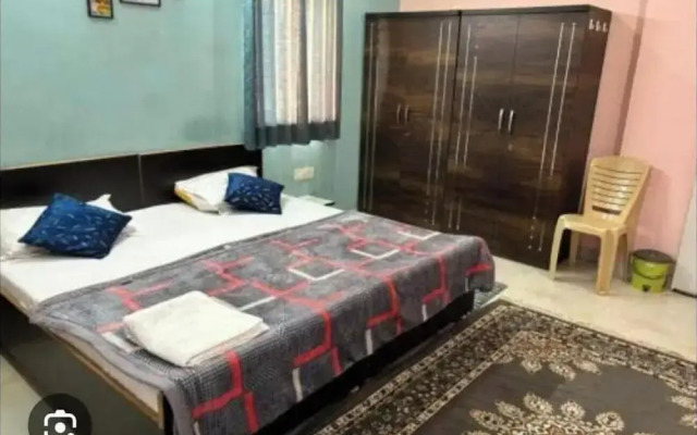 Uphar Homestay - Hotel & Restaurant