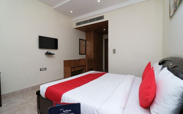 OYO Townhouse 18999 Prakash Continental Hotel
