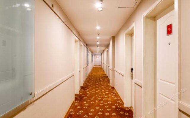 Home Inn Shenyang Tiexi Plaza Metro Station