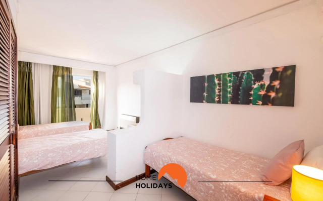 #015 Vila Buganvilia Center city Beach