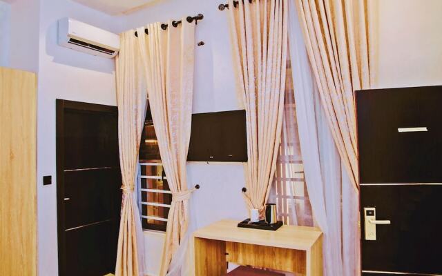 El Castillo Pretigious Hotel