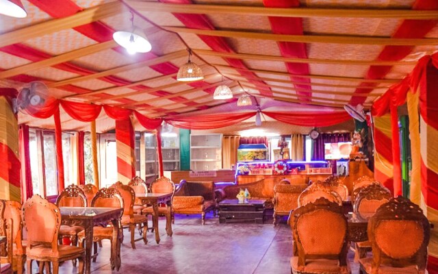 V Resorts Vatika Shoghi