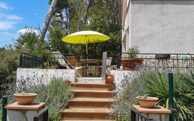 Elegant Apartment in the Heart of the Costa Brava With 2 Bedrooms - 10