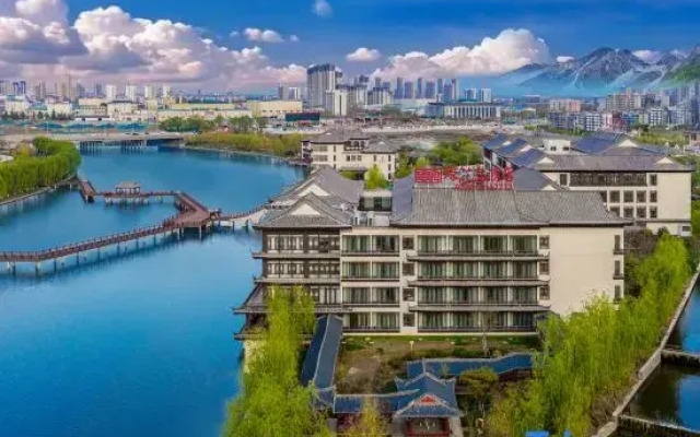 Qionghua Island Hotel