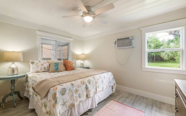 Spoonbill Suite at Driftwood #6