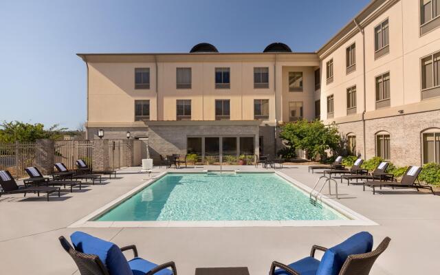 Hampton Inn Suites Opelika I85 Auburn Area