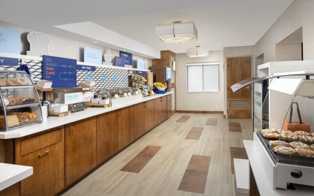 Holiday Inn Express Boston - Saugus by IHG