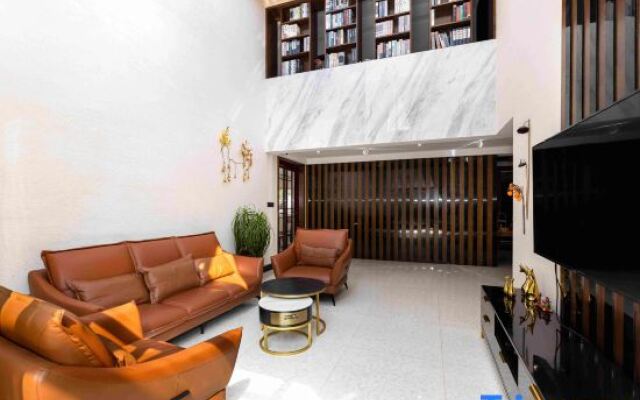 Yincaolu Lingfeng Bieyuan (Yulin Wonderland Store)