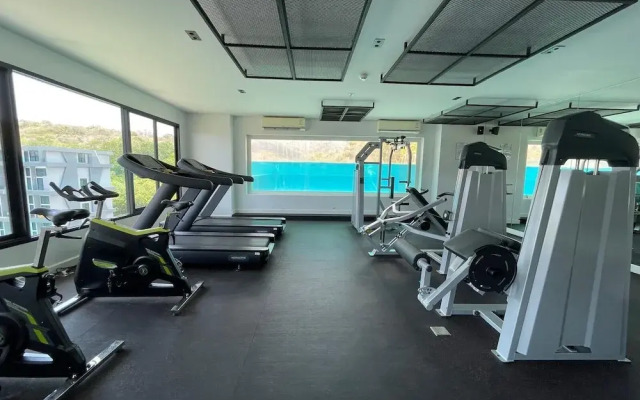 Mountainview Apartment in Naiharn