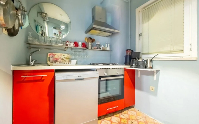 Delightful Flat Close to Galata 2 Mins to Metro