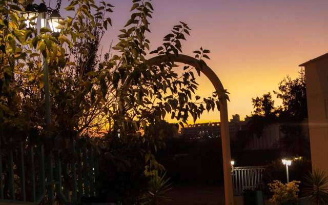 Seven Garden Alhada Suites